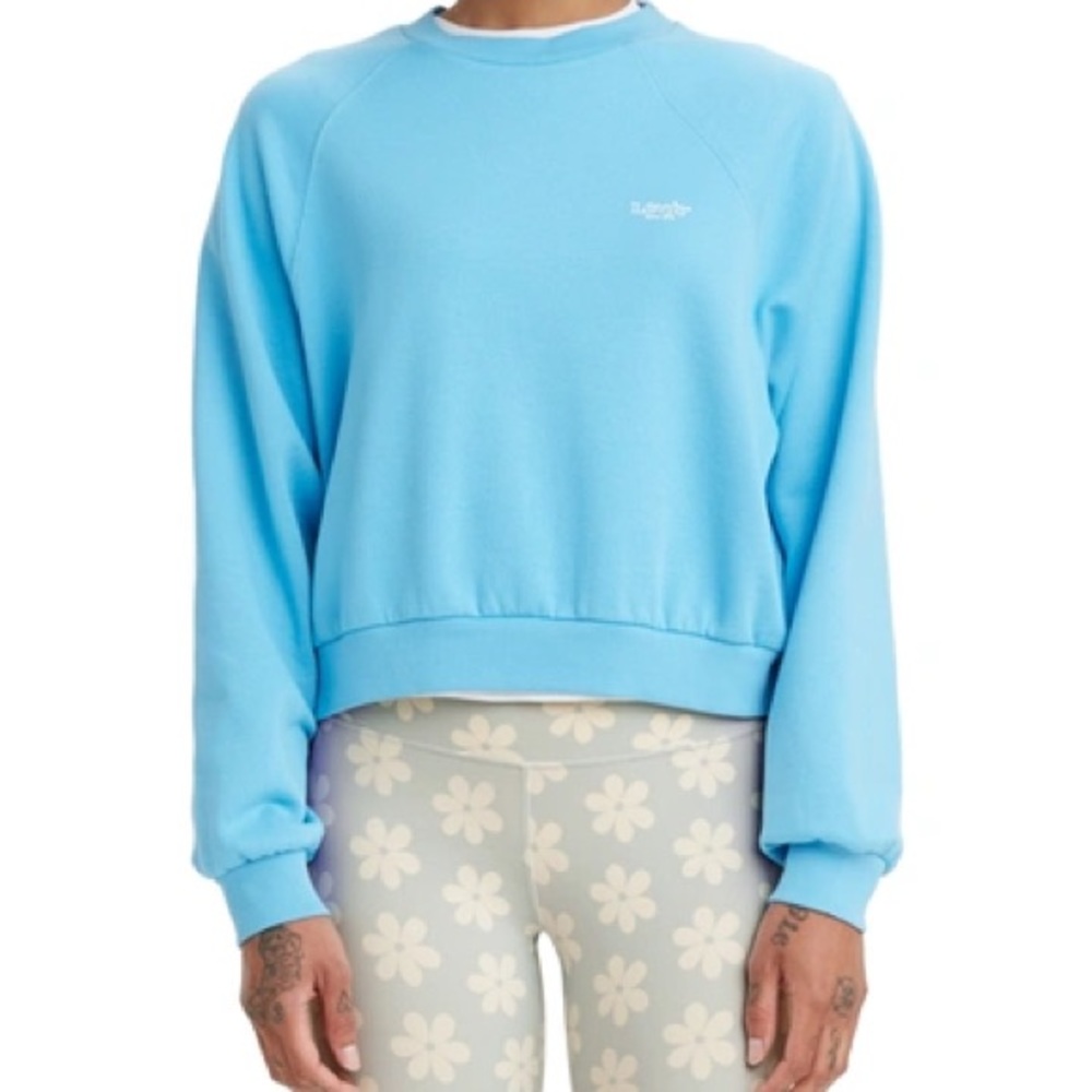 Levi’s blue sweatshirt